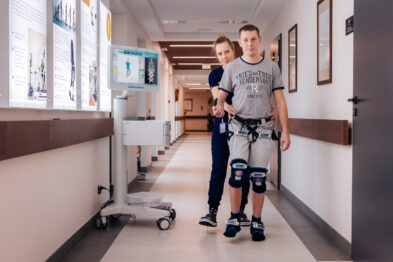 EGZOSZKIELET NR z Funkcjonalną Elektrostymulacją